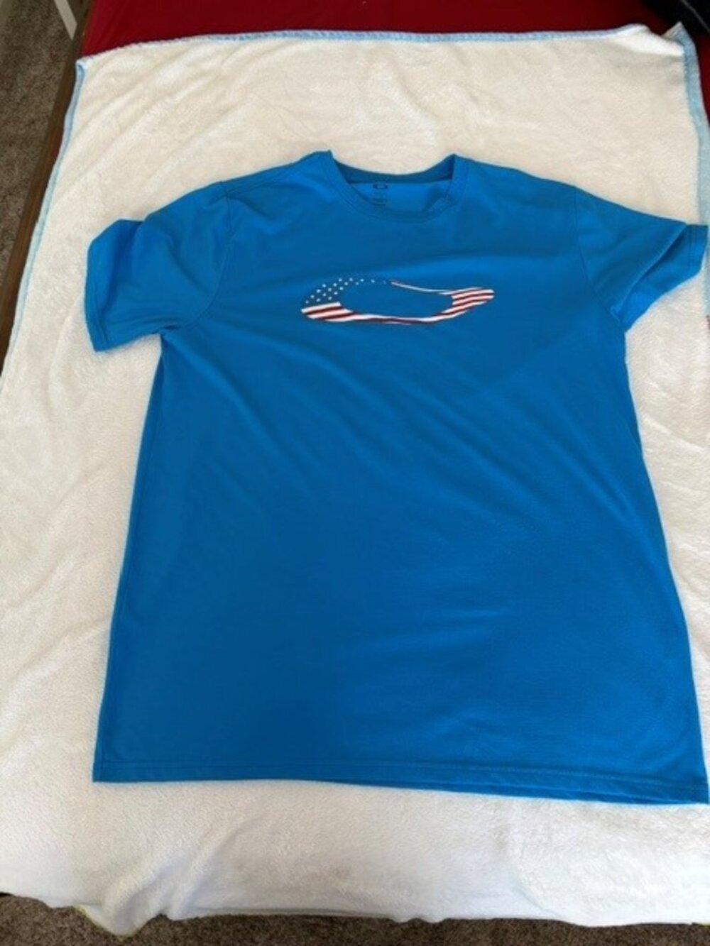 Men's Oakley T-shirt, Size XXL